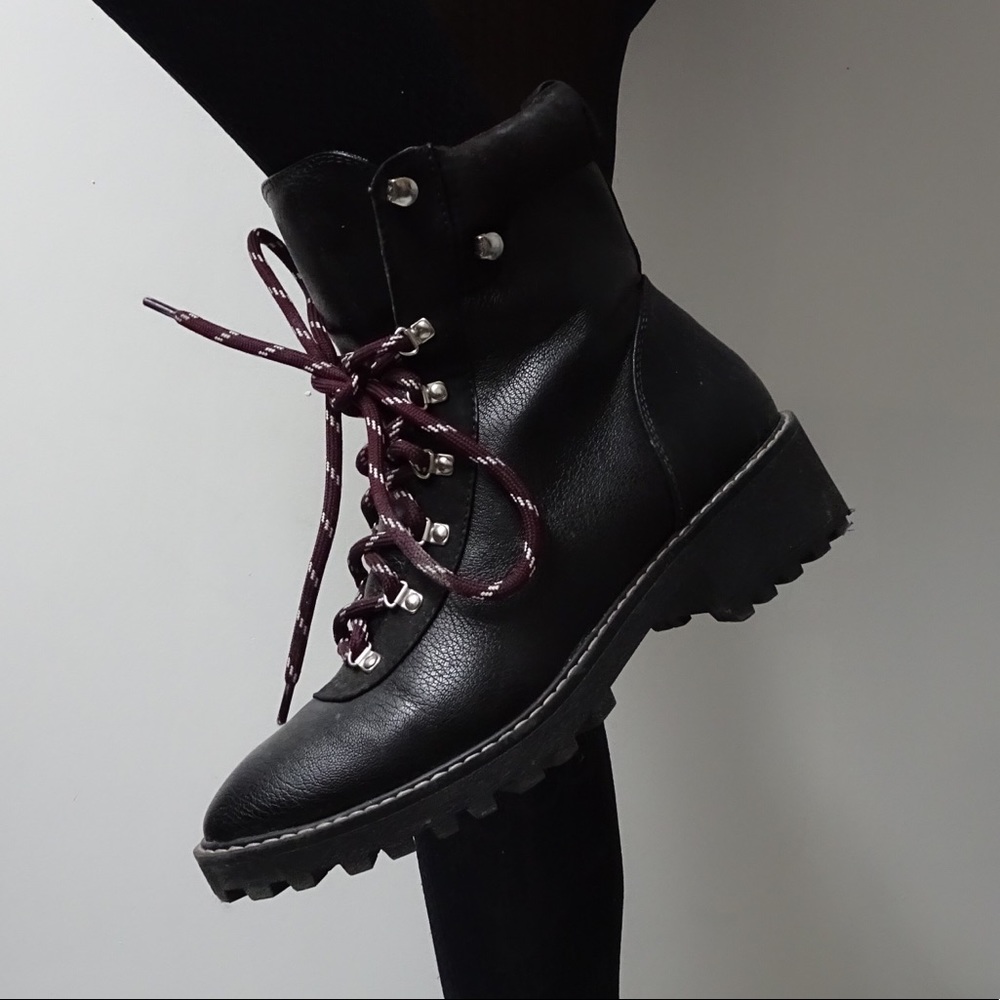 Black combat hiking boots || Lug sole